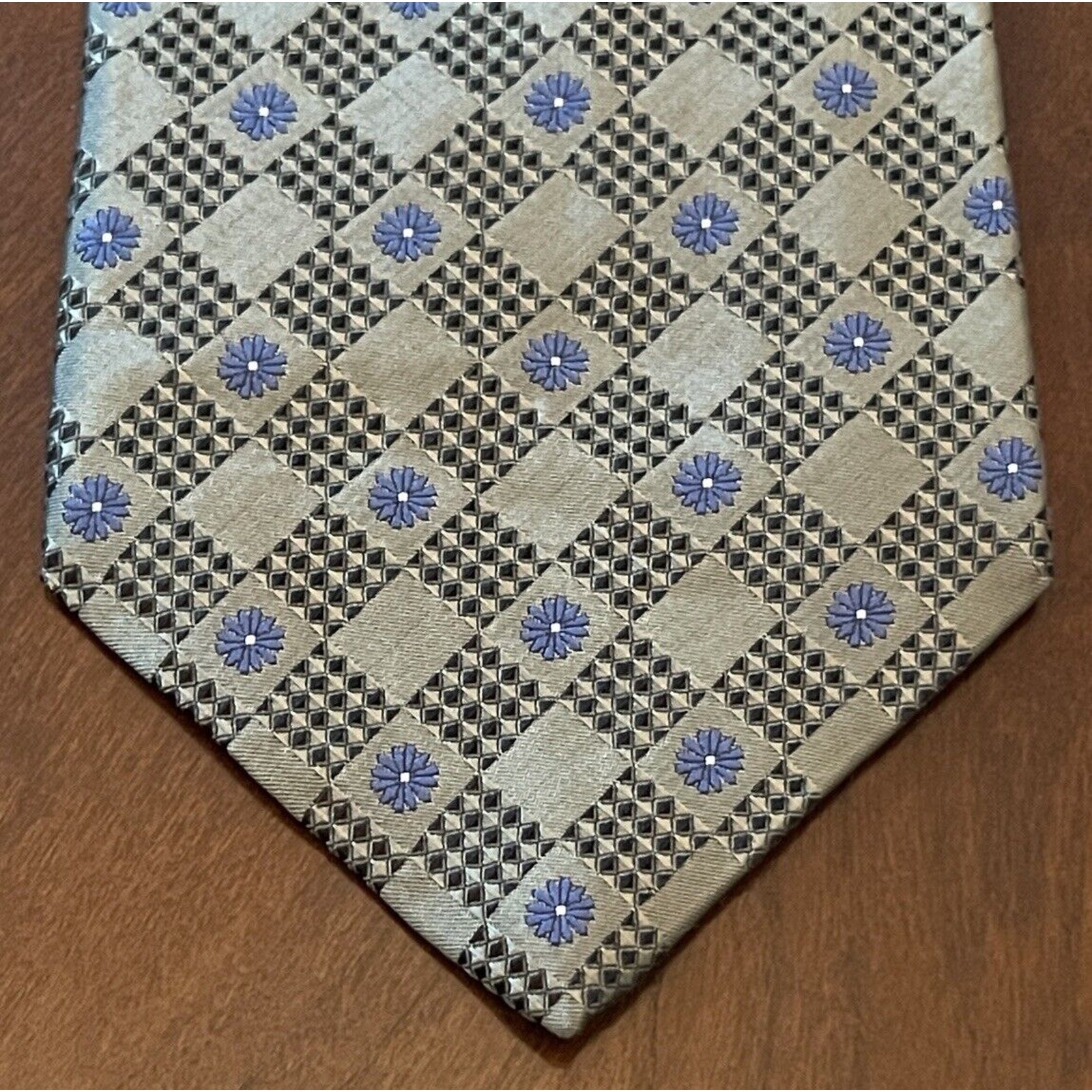 Vintage Van Heusen Green Blue 100% Silk Men’s Neck Tie Made In Costa Rica